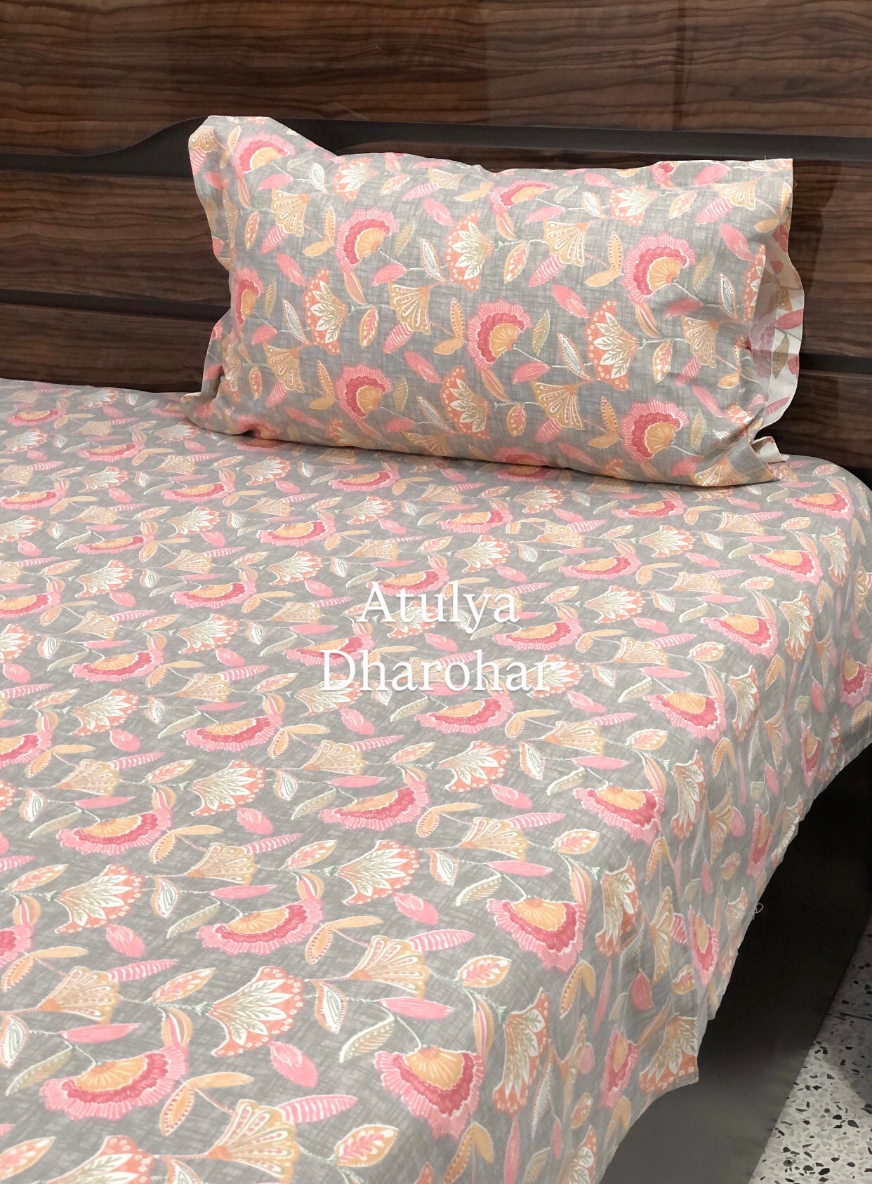 Grey & Pink Floral Jaal Cotton King Size Bedsheet