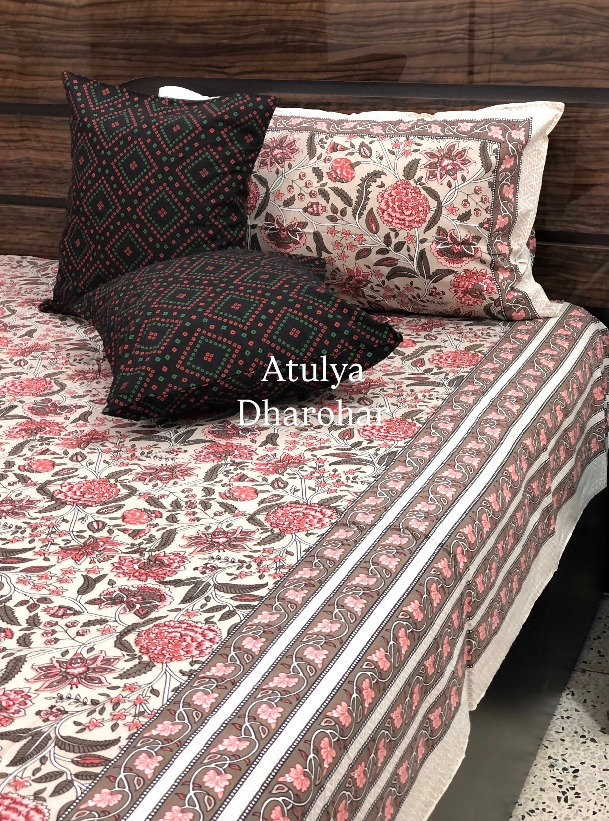 Pink Floral Jaal Cotton Super King Bedsheet