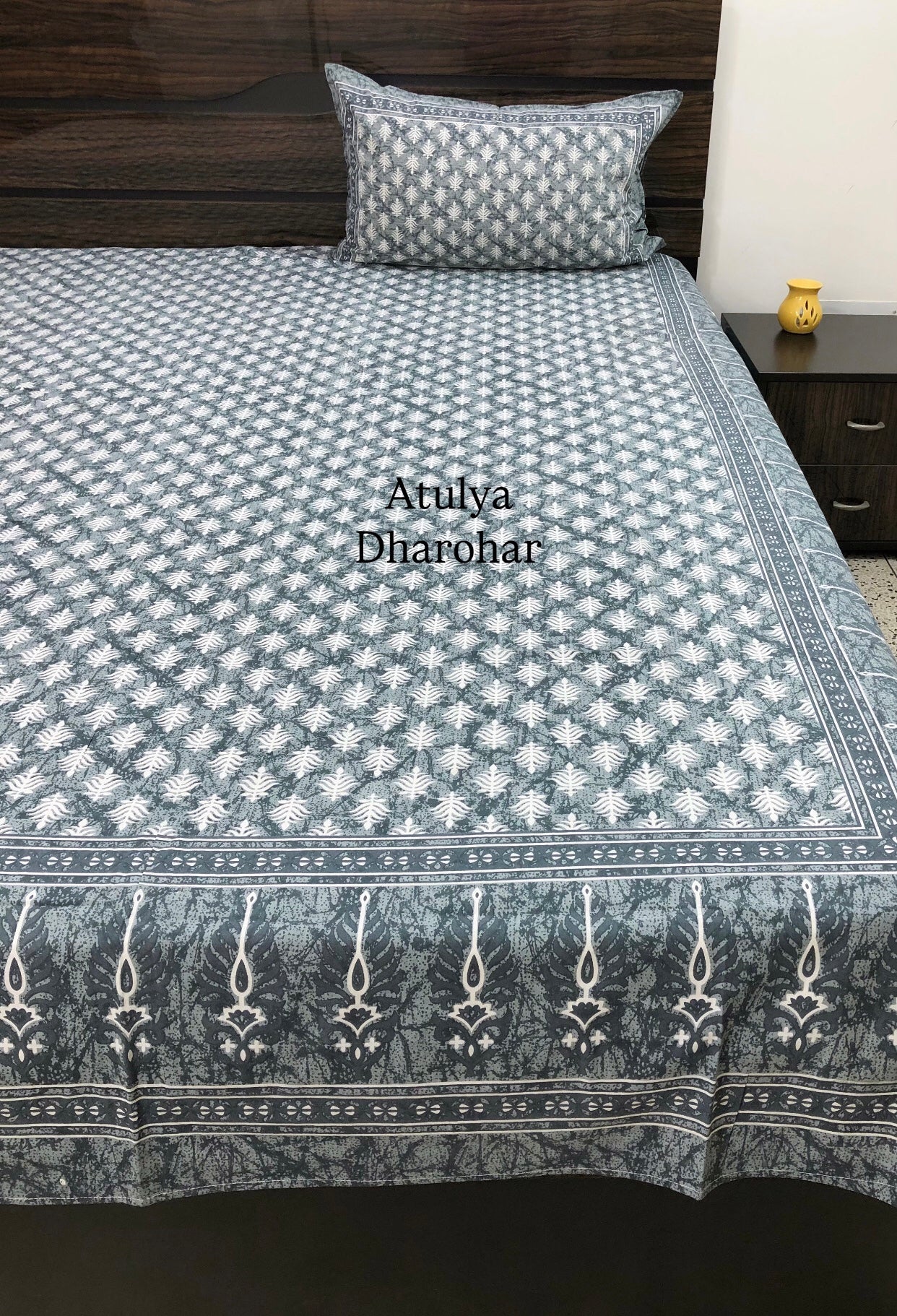 Grey Floral Motifs Cotton Super King Bedsheet