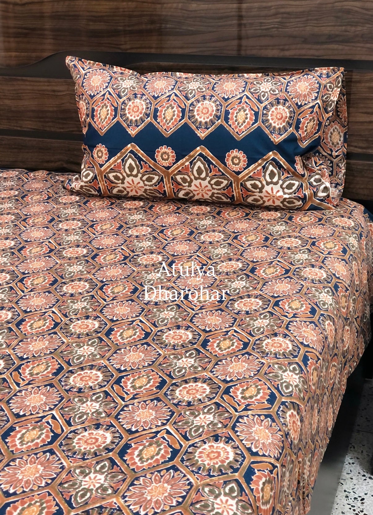 Indigo and Red Floral Mughal Jaal Super King Cotton Bedsheet