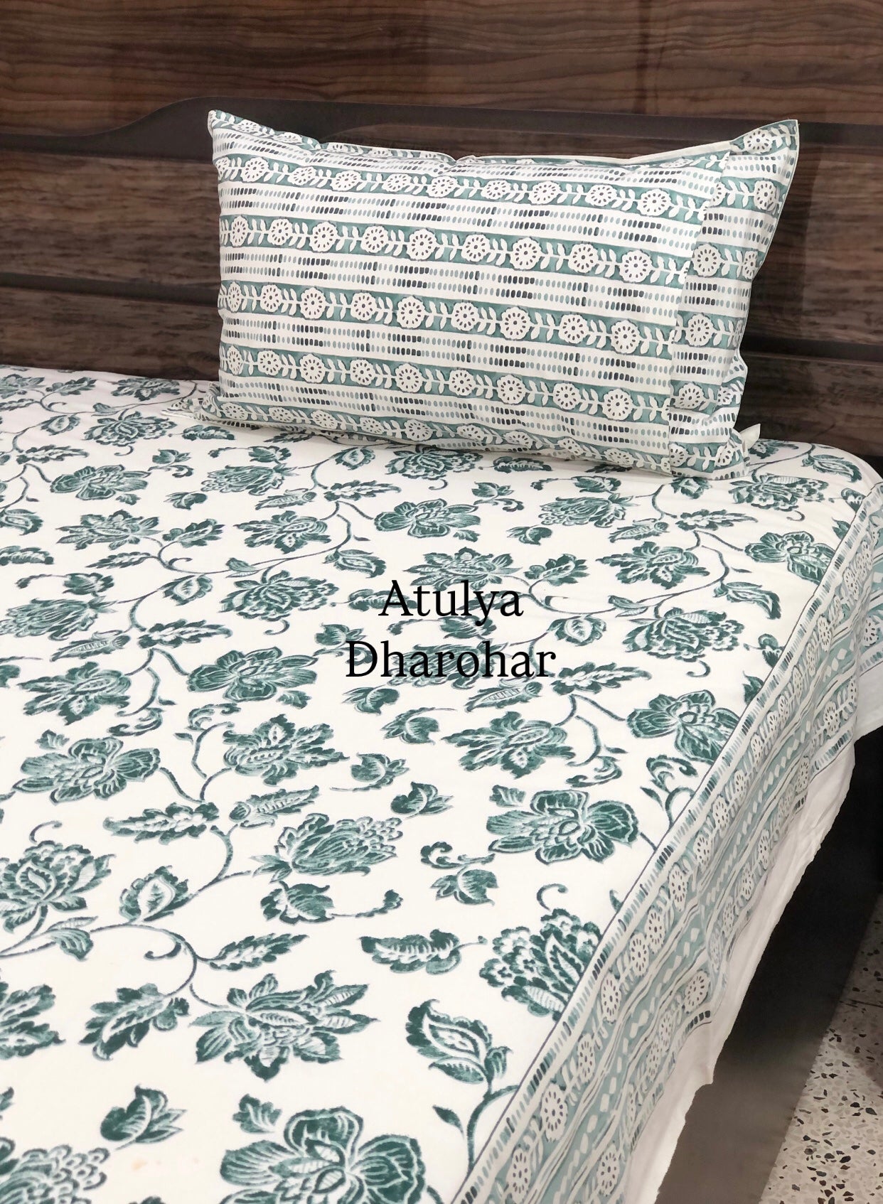 Turquoise Floral Jaal Super King Bedsheet