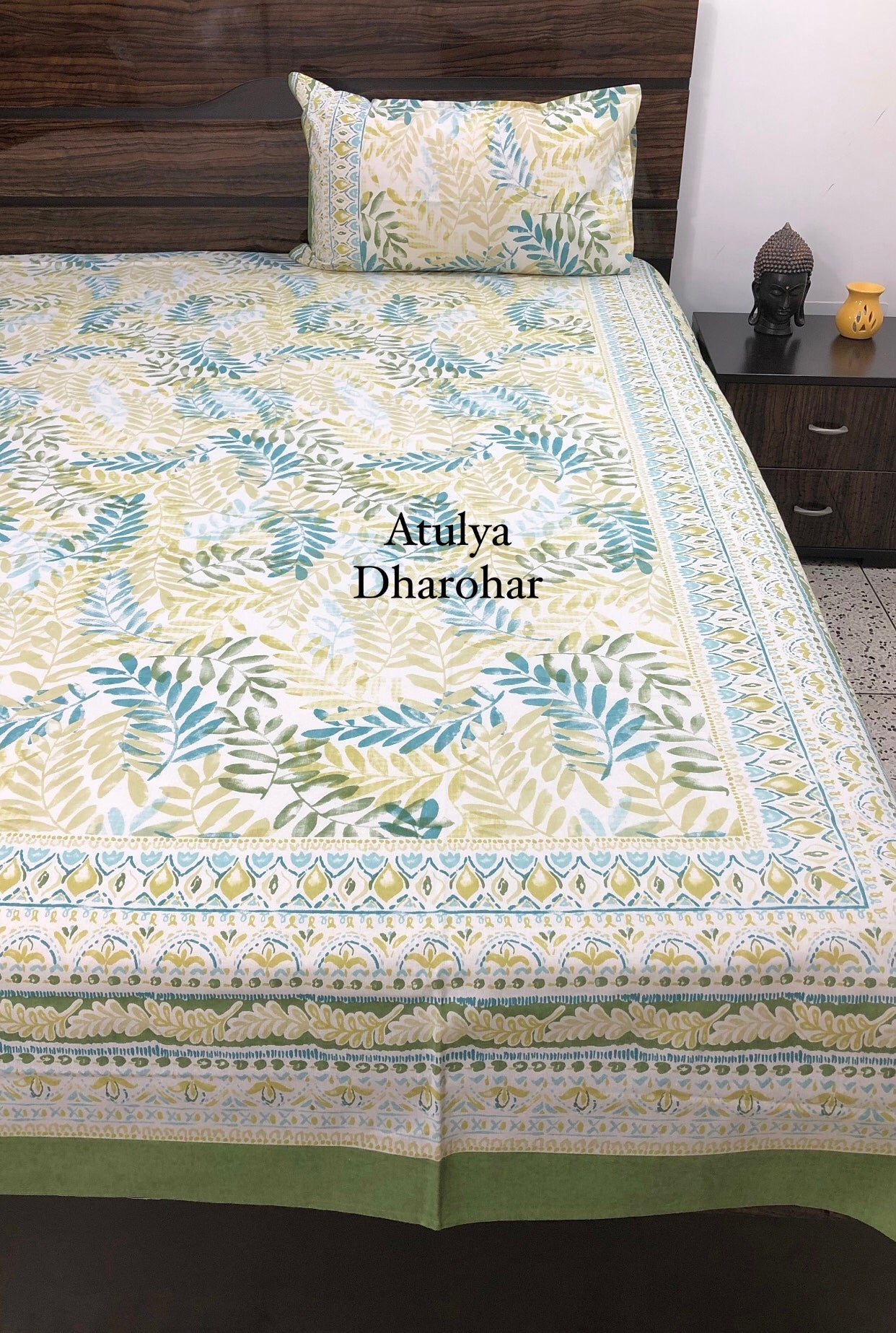 Green Leaf Motifs Bedsheet
