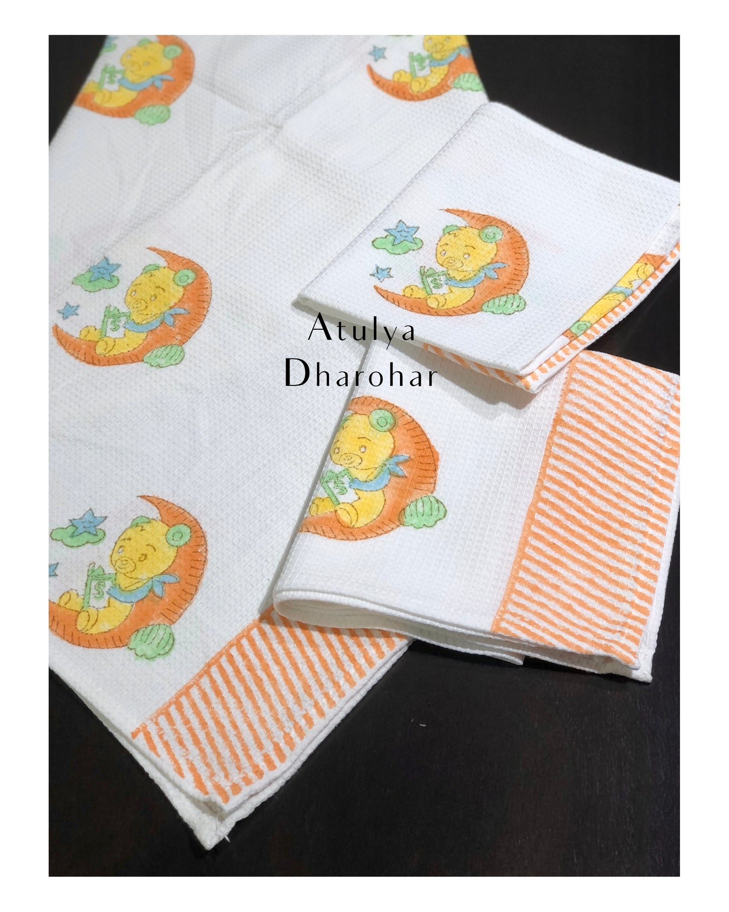 Reading Teddy On The Moon Hand Block Printed Kids Towel Set